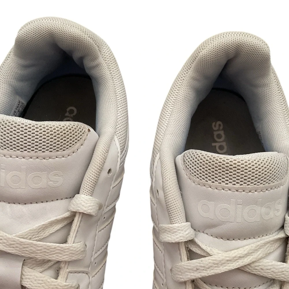 Adidas Men's‎ leather white classic style 675005 size 9